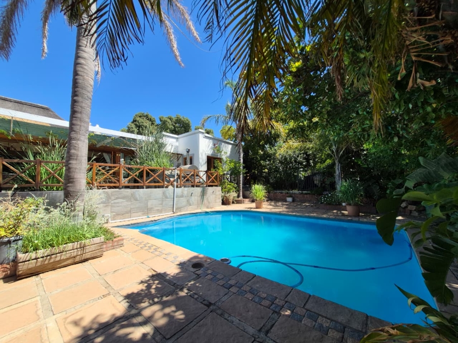 5 Bedroom Property for Sale in Langerug Western Cape
